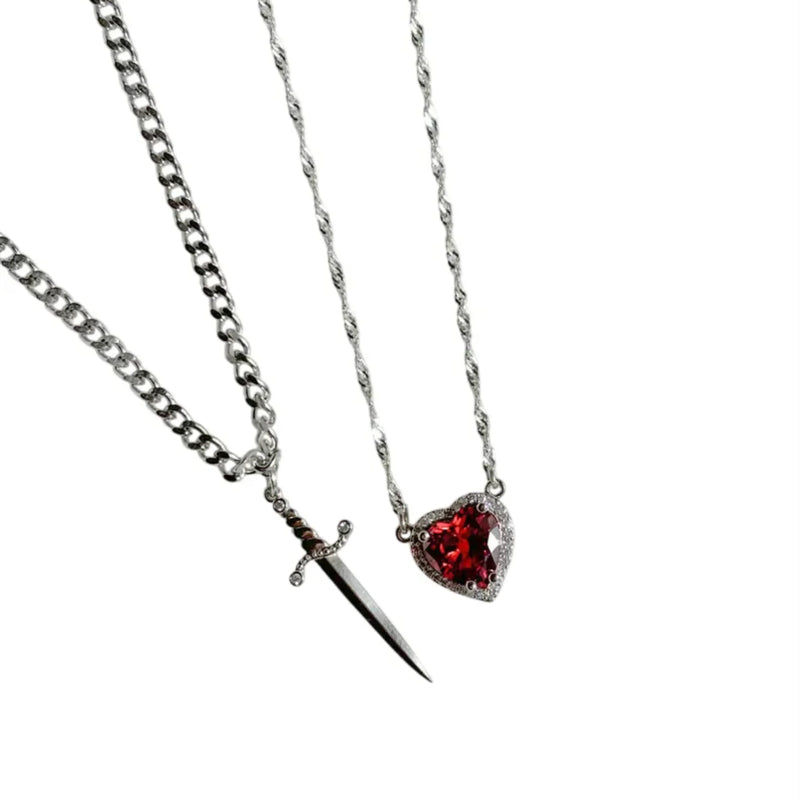 Edição Amor infinito - kit de Colares Coração & Espada