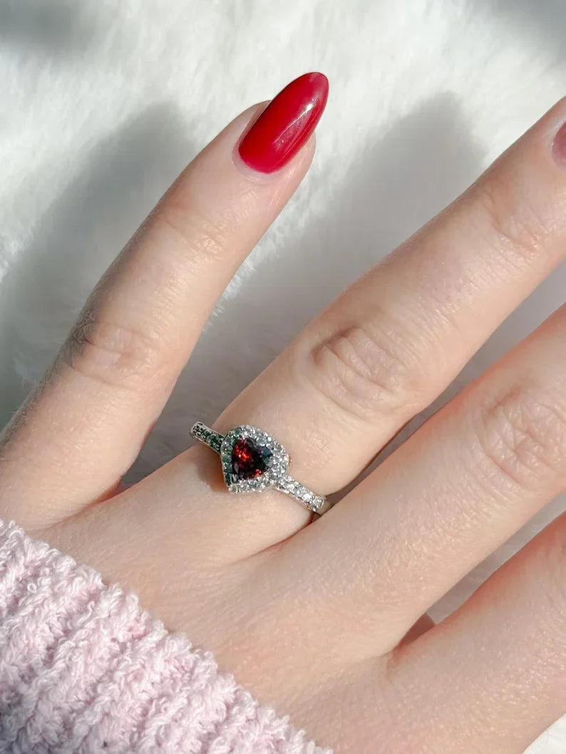 Edição Amor único -Kit Pulseira e Anel  coração & espada